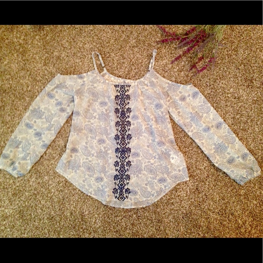 Lovely Cold-Shoulder Blouse